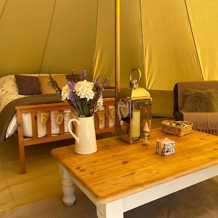 فندق Black Mountains Glamping أبرجافني المظهر الخارجي الصورة