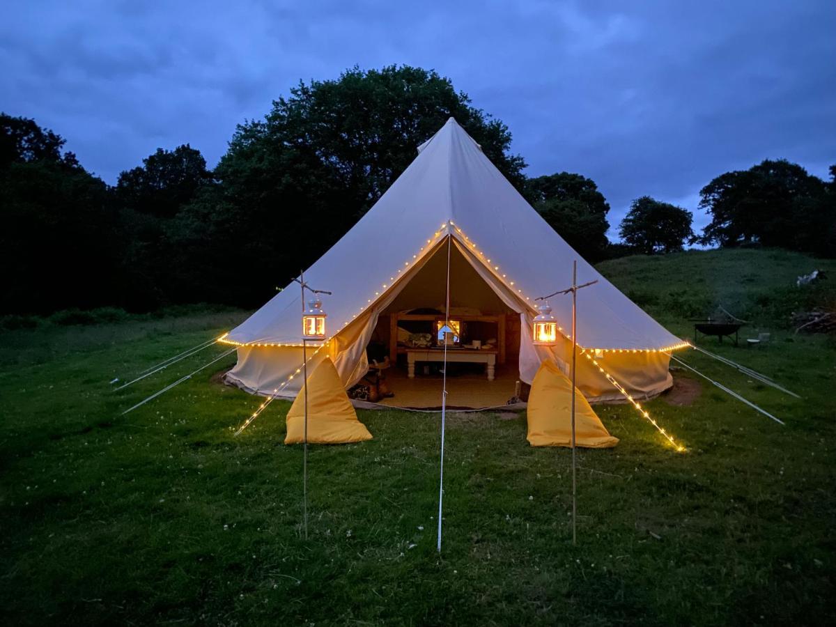 فندق Black Mountains Glamping أبرجافني المظهر الخارجي الصورة