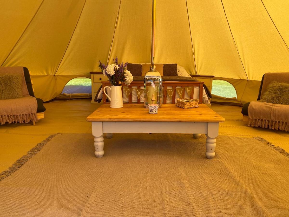 فندق Black Mountains Glamping أبرجافني المظهر الخارجي الصورة