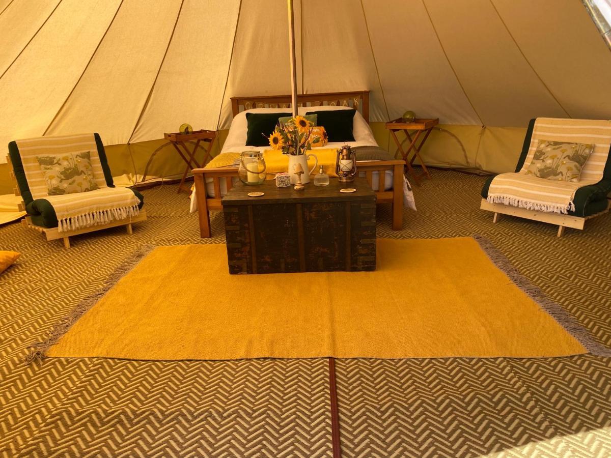 فندق Black Mountains Glamping أبرجافني المظهر الخارجي الصورة