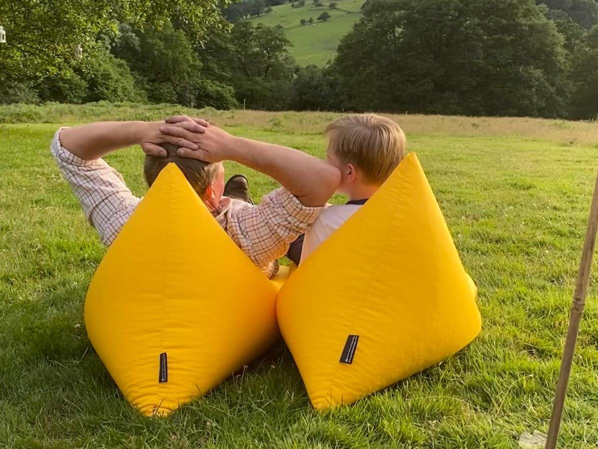 فندق Black Mountains Glamping أبرجافني المظهر الخارجي الصورة