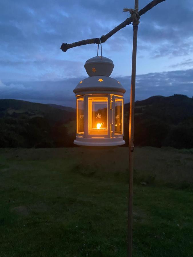 فندق Black Mountains Glamping أبرجافني المظهر الخارجي الصورة