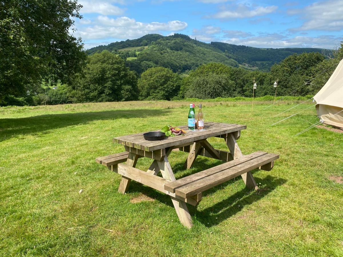 فندق Black Mountains Glamping أبرجافني المظهر الخارجي الصورة